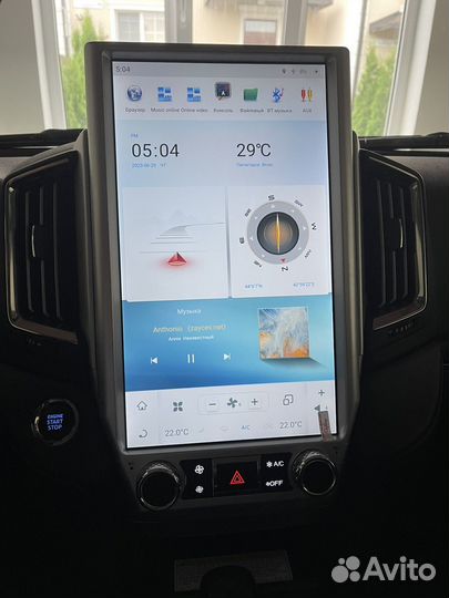 Штатная магнитола Toyota LC200 (2016-2021)