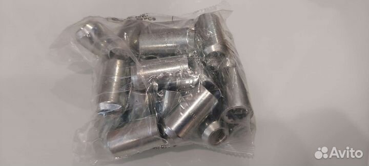 Колесные гайки 12х1.5 с ключом