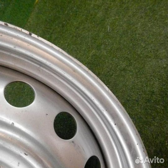 Диск штампованный R16