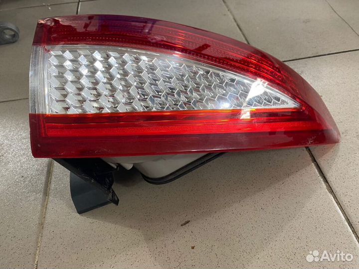 Задний левый фонарь Ford Mondeo 4 Лифтбек 0682