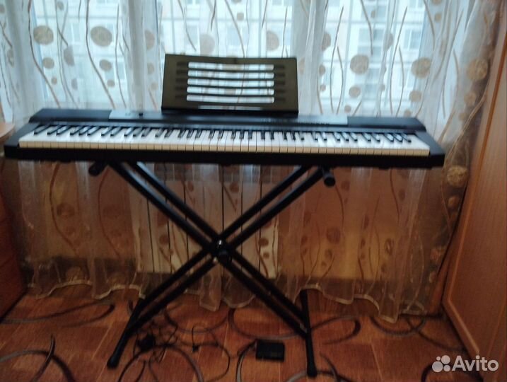 Электронное пианино тестер