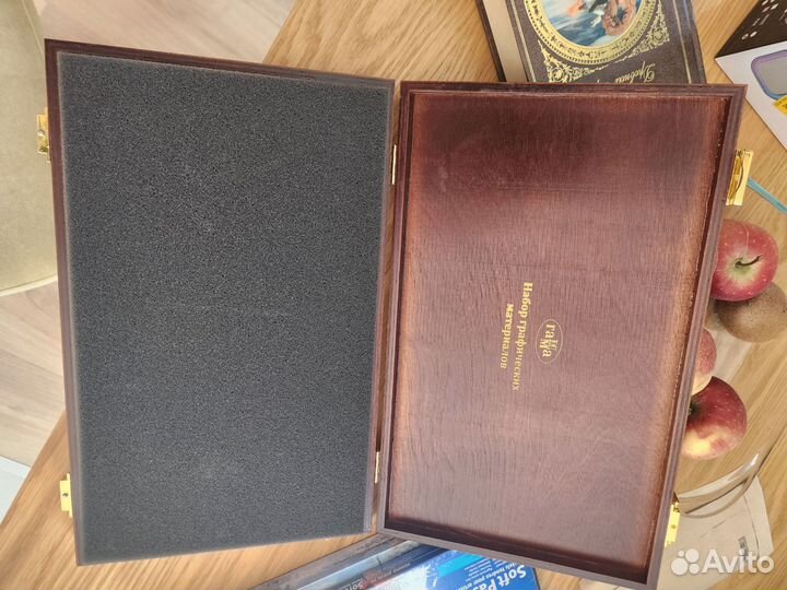 Набор графических материалов новый Гамма