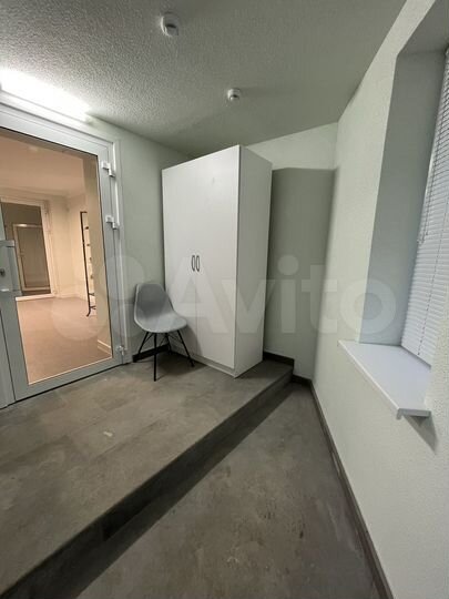 Помещение 13,5 м² с тамбуром 6,7 кв м