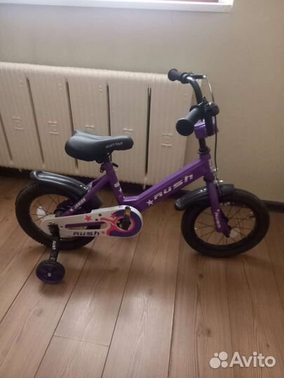 Детский велосипед четырехколесный