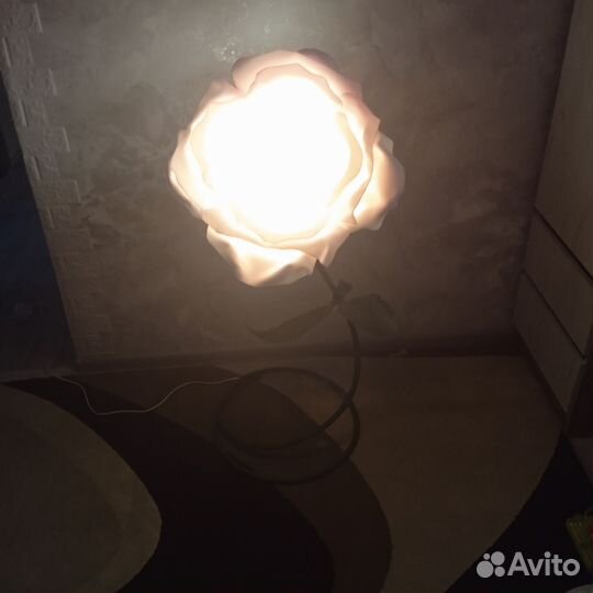 Светильник роза из изолона