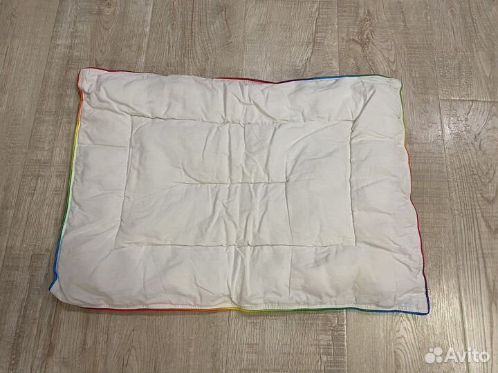 Тонкая подушка для новорожденных