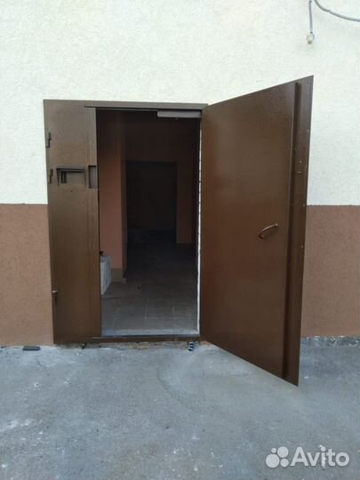 Подъездная дверь утепленная с домофоном