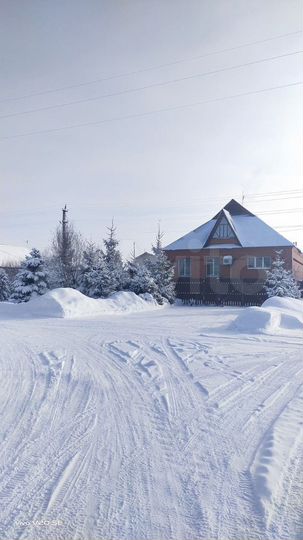 Дом 283,9 м² на участке 8 сот.