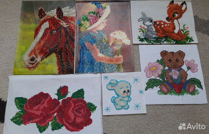 Готовая вышивка стразы,мулине,бисер