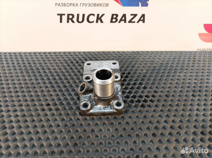 1495195 Фланец масляного щупа