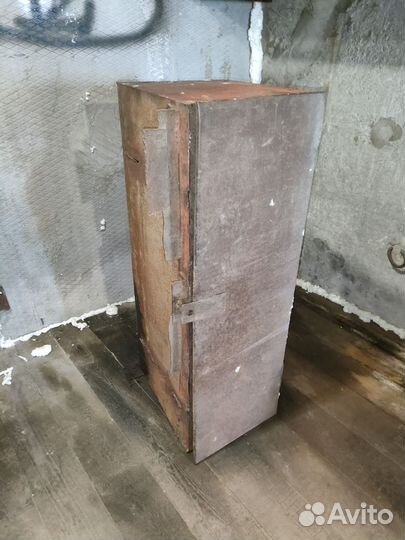 Шкаф металлический сейф