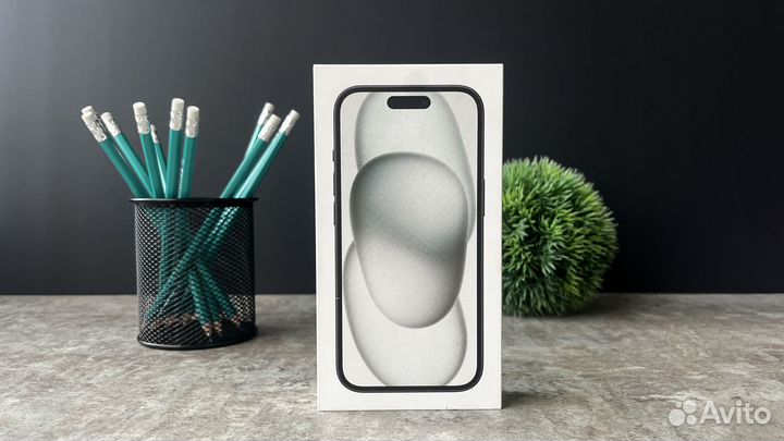 iPhone 15, 256 ГБ