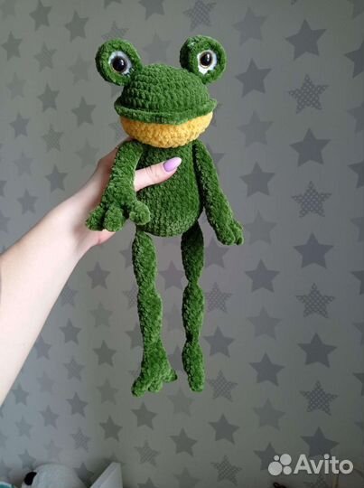 Вязаная лягушка