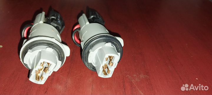 Патроны ламп поворотников Mitsubishi Pajero Sport1