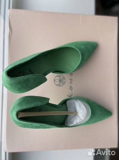 Туфли деленки новые оригинал 38 р./Ekonika Premium