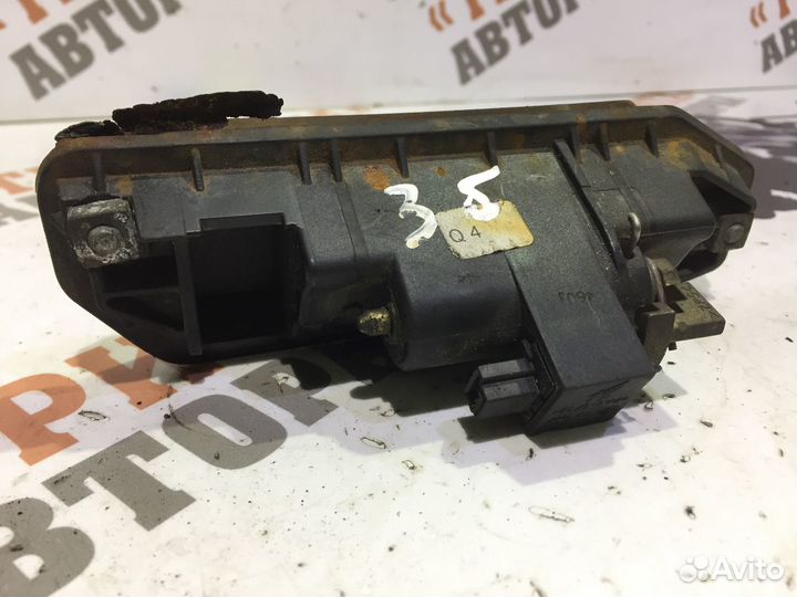 Мерседес С-Класс Ручка крышки багажника