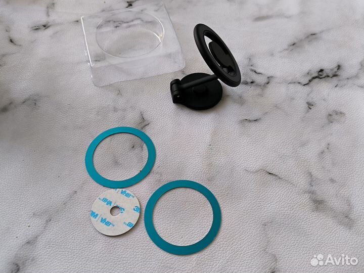 Магнитный держатель для телефона