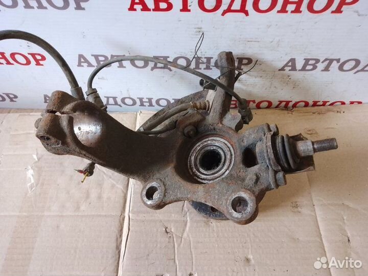 Поворотный кулак передний правый Volkswagen Sharan