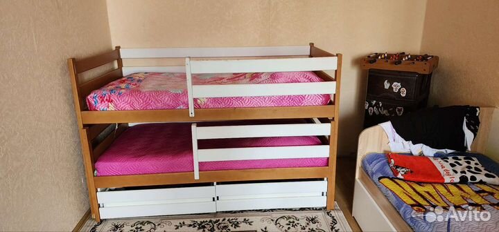 Двухярусная кровать бу с матрасами