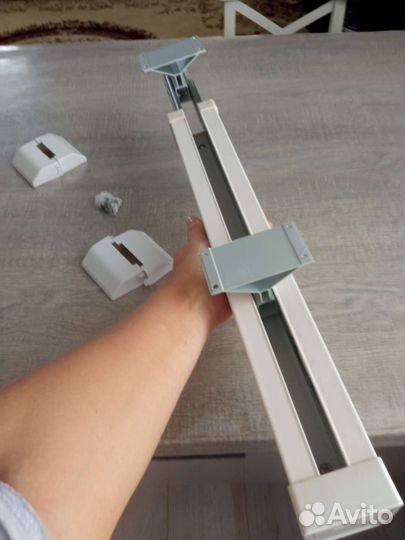 Штанга для одежды выдвижная