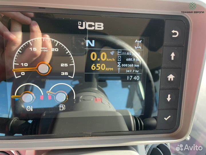 Трактор JCB Fastrac 4220, 2016