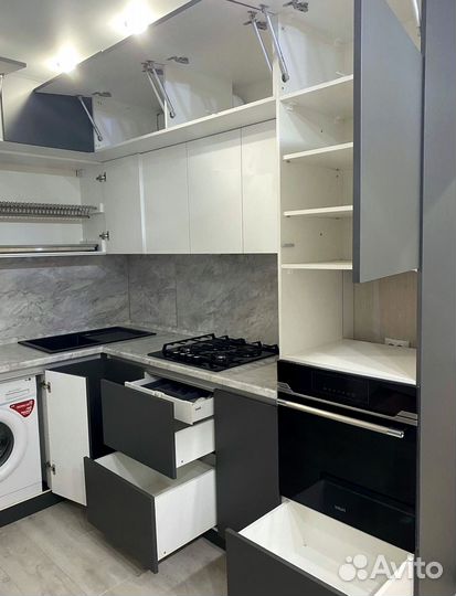 Кухни на заказ с быстрым изготовлением и установкой