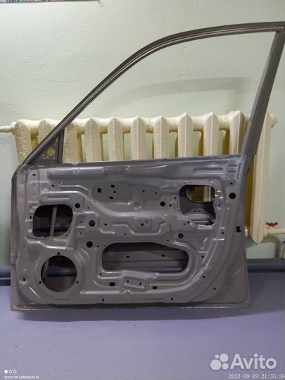 Передняя правая дверь huyndai Accent (тагаз)