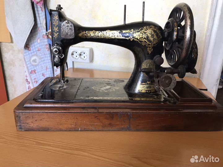 Швейная машинка зингер ручная