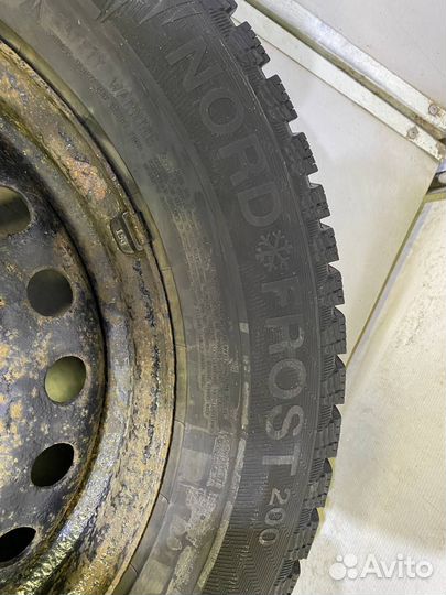 R16 Gislaved Nord Frost 200 215/65, PCD 5x108 DIA 63.3