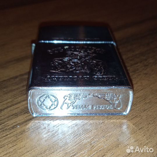 Зажигалка бензиновая