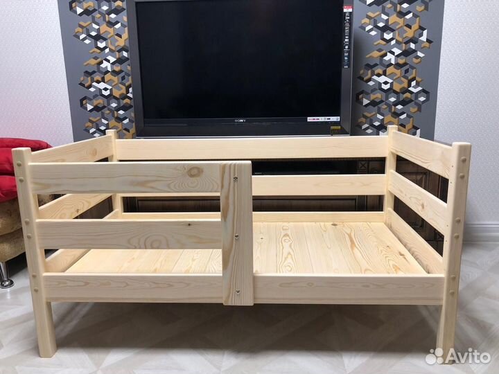 Кроватка детская Тахта (сосна). Новая