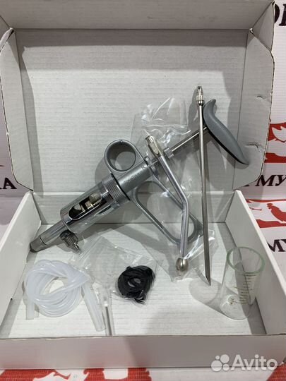 Шприц - Вакцинатор для животных ветеринарный 10 мл