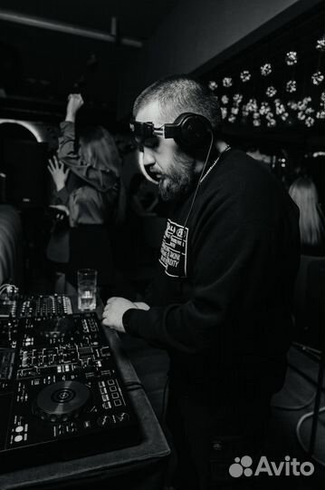 Ведущий и DJ