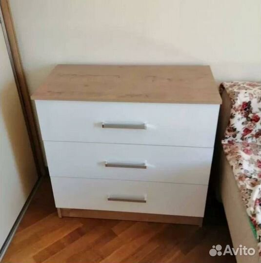 Комод в спальню новый