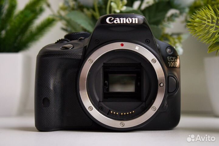 Canon 100D Kit + Комплект