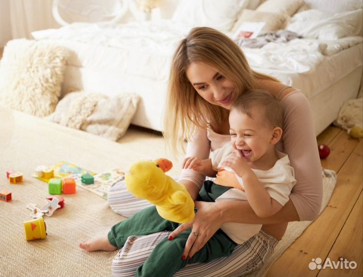 Няня, помощница