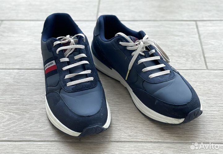 Кроссовки (ботинки) мужские 44