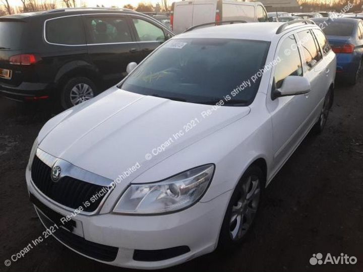 Замок задней правой двери Skoda Octavia A5