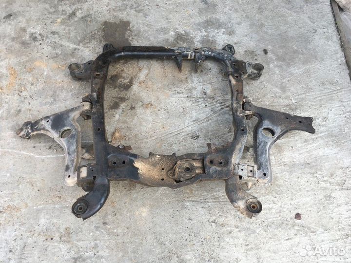 Балка передняя (подрамник) (Opel Astra)