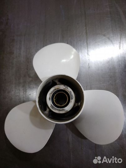 Винт на ямаху 40-50