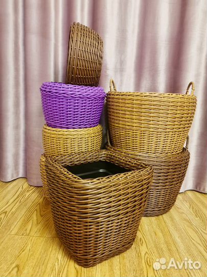 Кашпо для цветов из ротанга