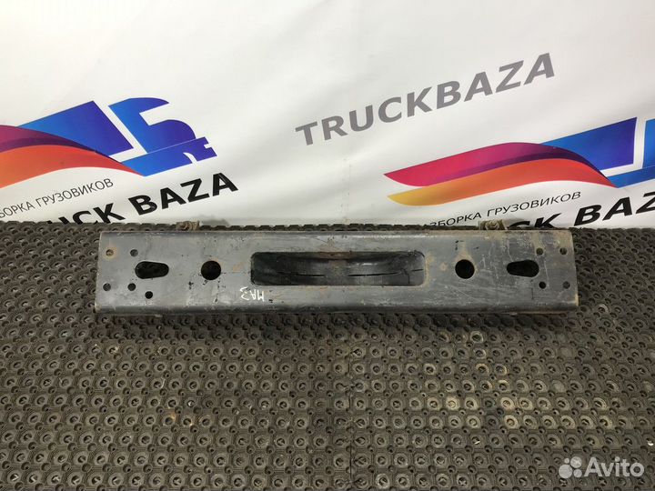 Поперечина под передний бампер