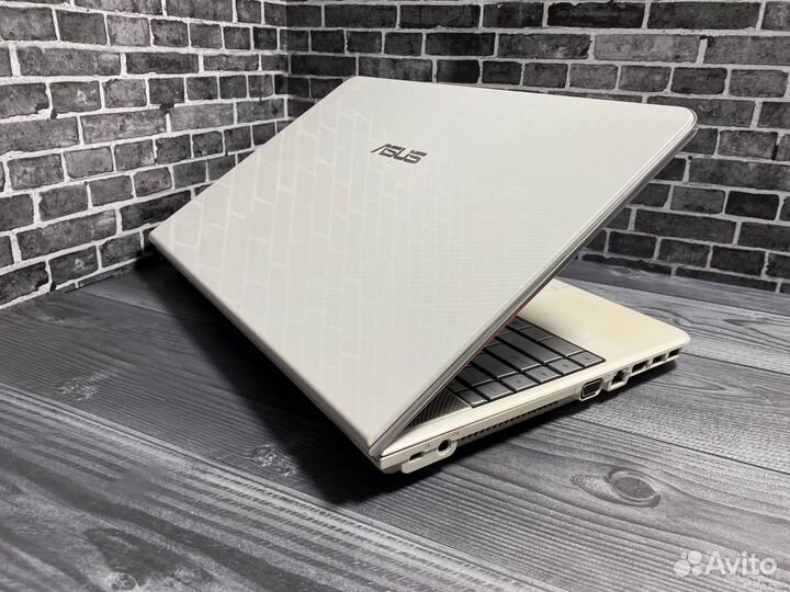 Игровой ноутбук Asus 8gb/2видеокарты/SSD+HDD