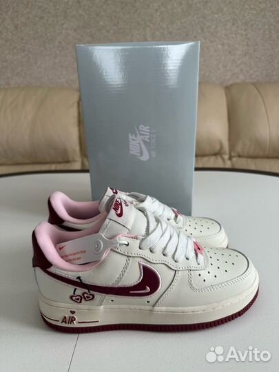 Кроссовки Nike Air Force 1 'Valentine's Day (вишен