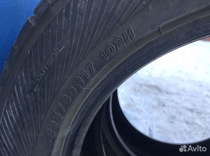 Yokohama W.Drive V902 235/60 R17