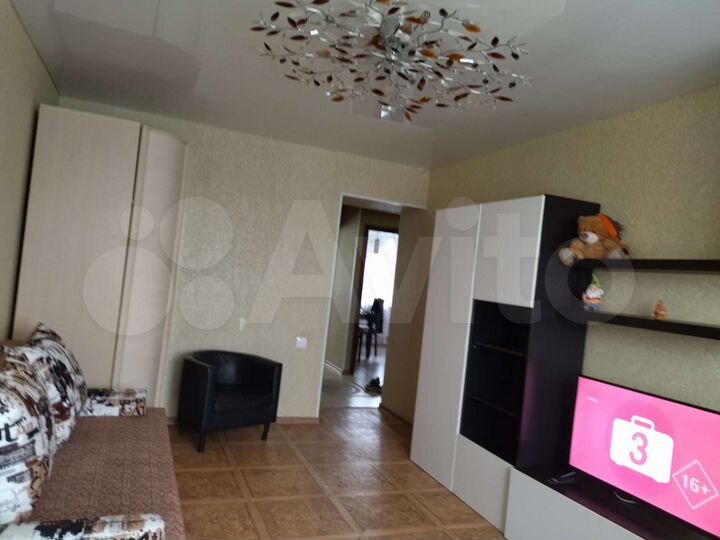 2-к. квартира, 50 м², 9/9 эт.