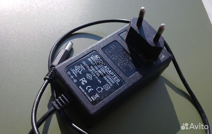 ZF120A-1204000 сетевой адаптер 12В