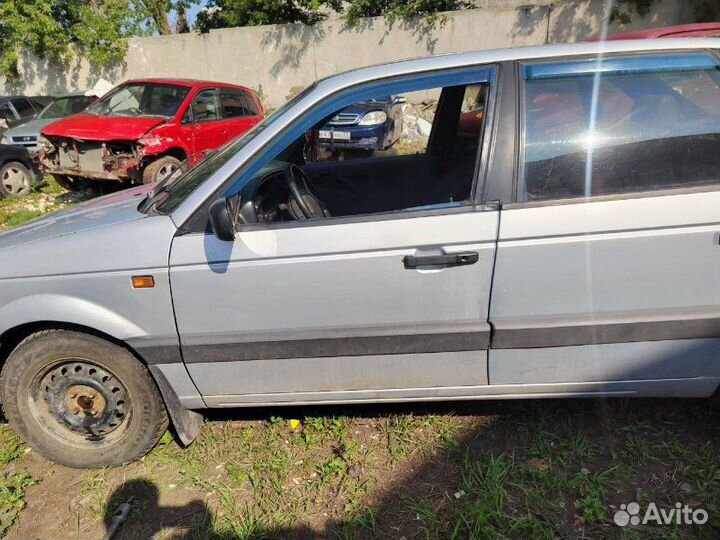 Дверь передняя левая Volkswagen Passat B3