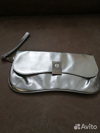 Сумочка-клатч