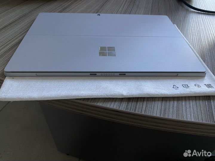 Microsoft surface pro 7